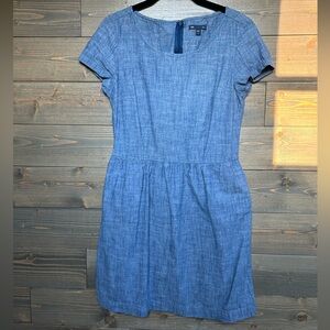 Gap chambray short sleeve dress